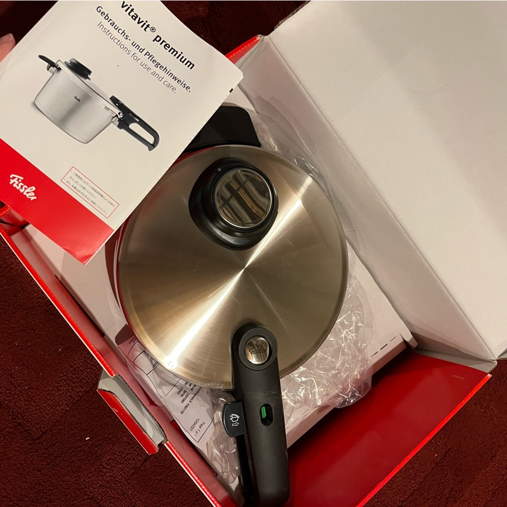 Fissler Vitavit® Premium Pressure Cooker,
 3.5 liter pressure cooker